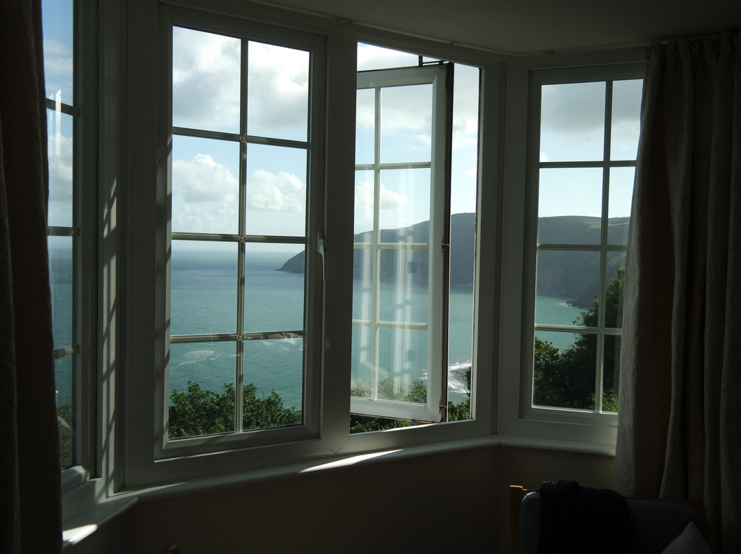 Chough's Nest Hotel主图