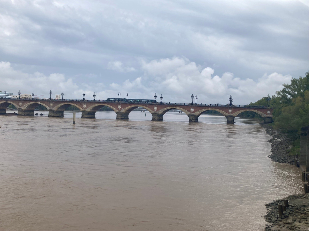 Pont de Pierre-波尔多必去景点
