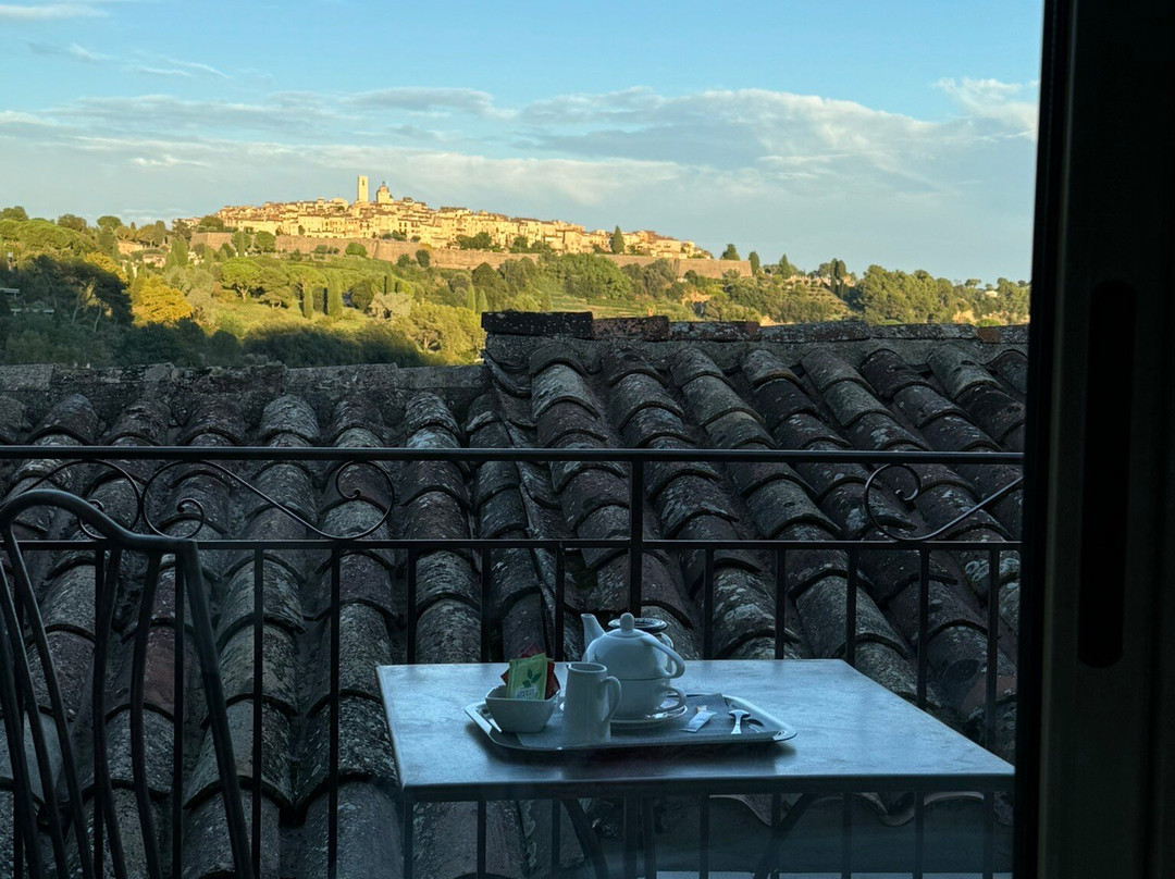 格兰德酒店主图