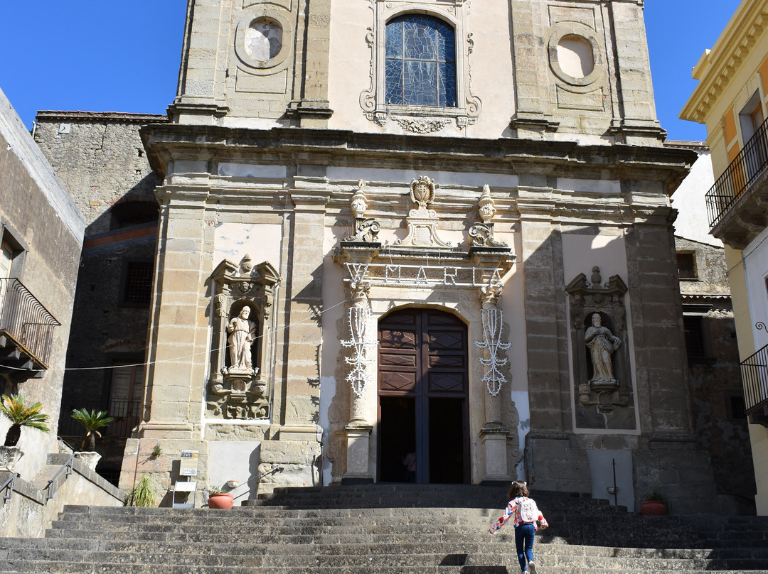 Basilica Madonna della Catena-Castiglione di Sicilia必去景点