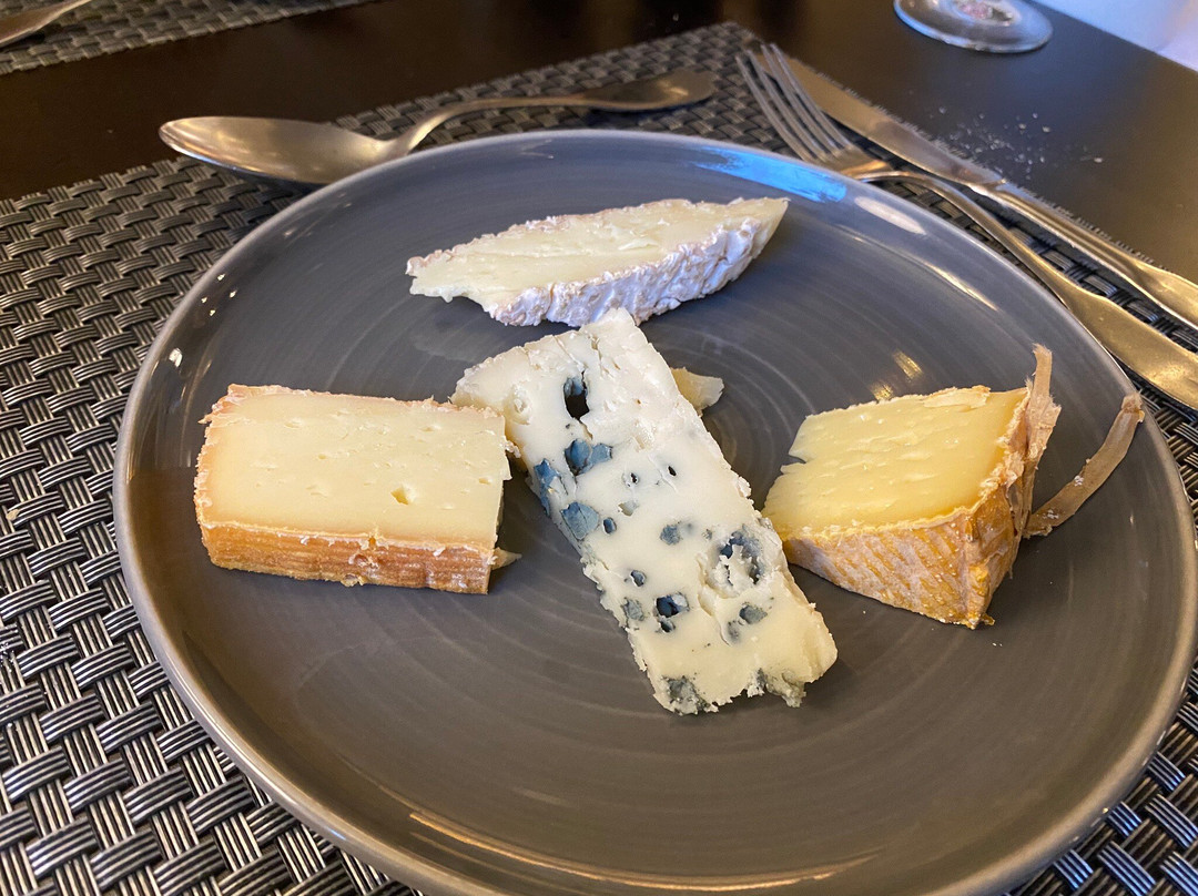 Hotel Restaurant Le Pont Bernet主图