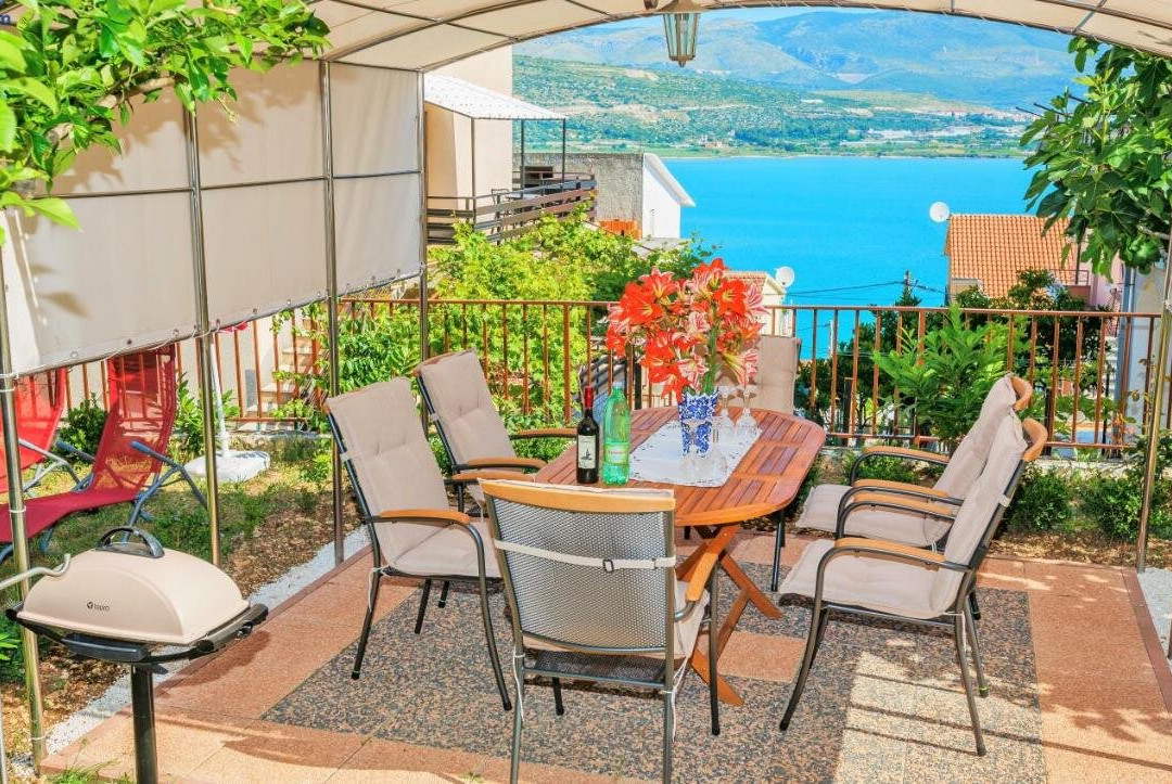 Apartments Mandaric