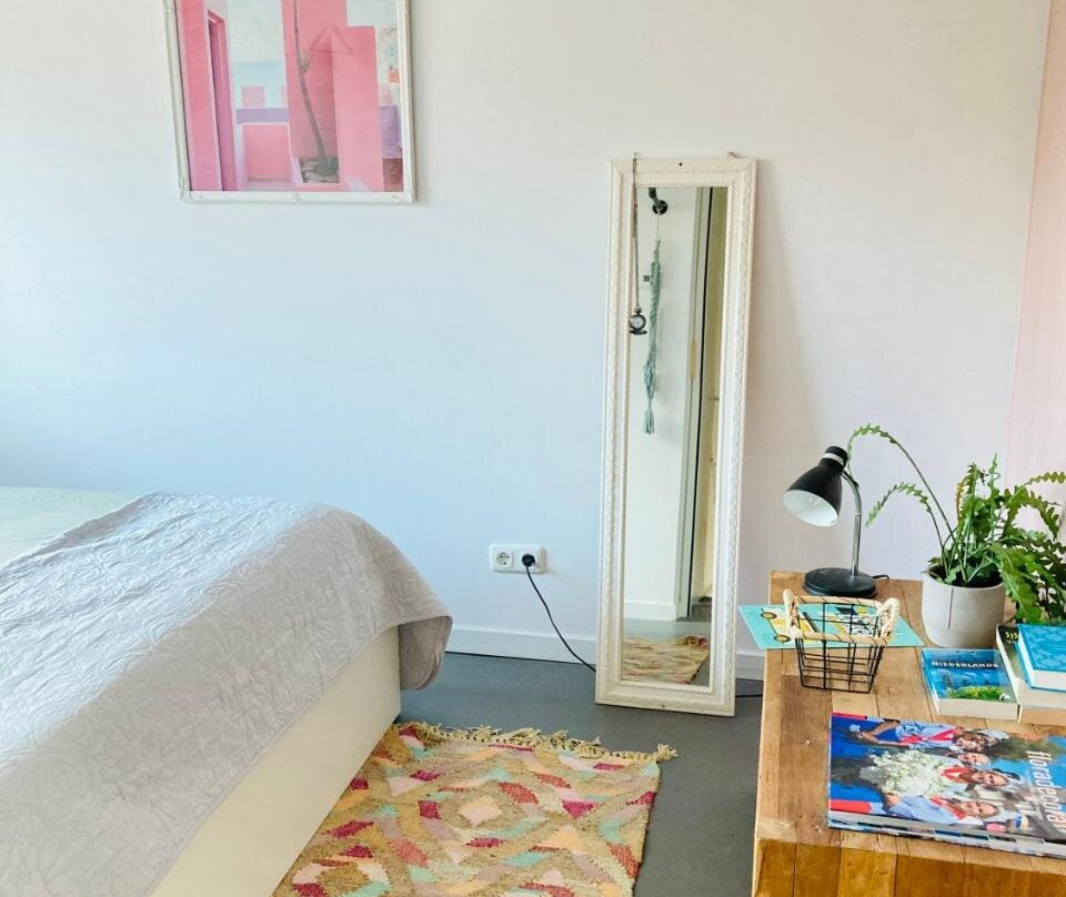 Canal House - Homestay