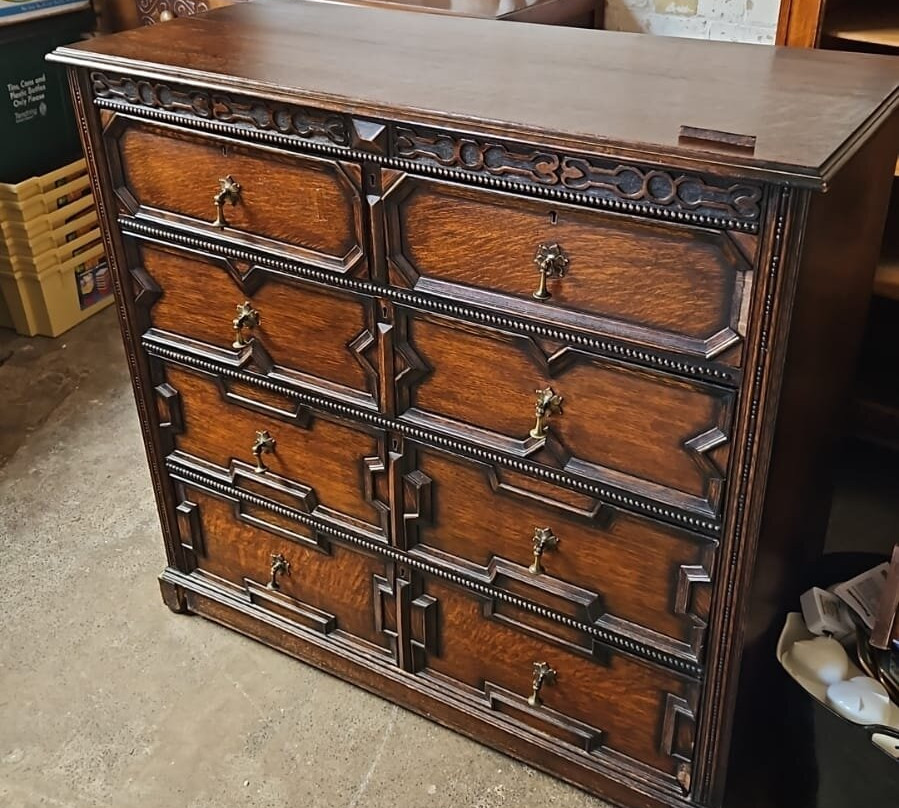 CNG Antiques and Collectables景点图片
