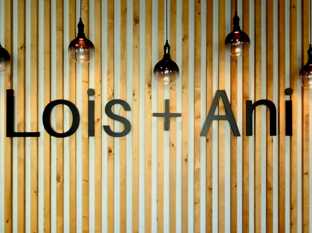 Lois + Ani Bubble Tea Shop