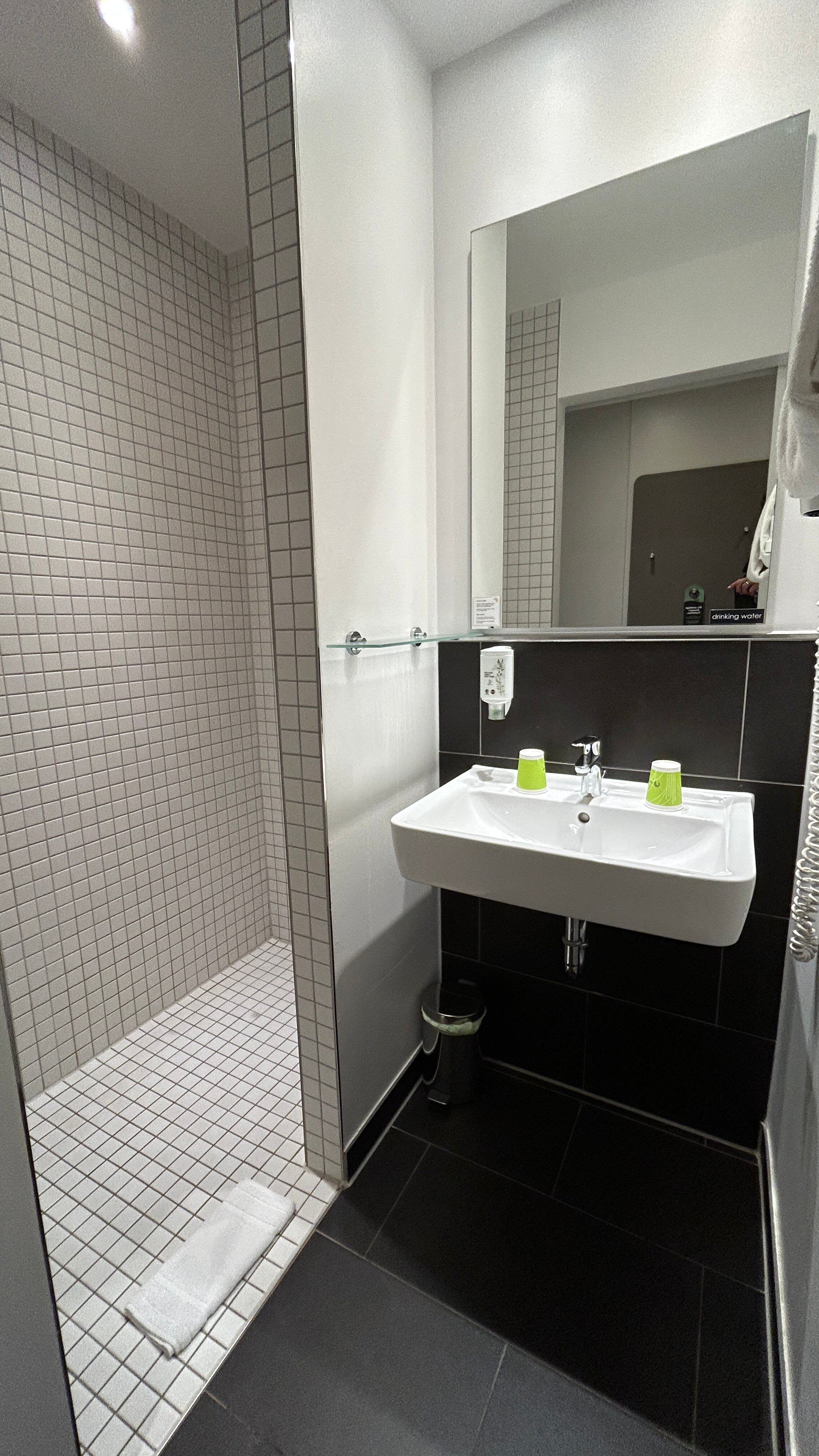 B&b Hotel München-moosach-浴室