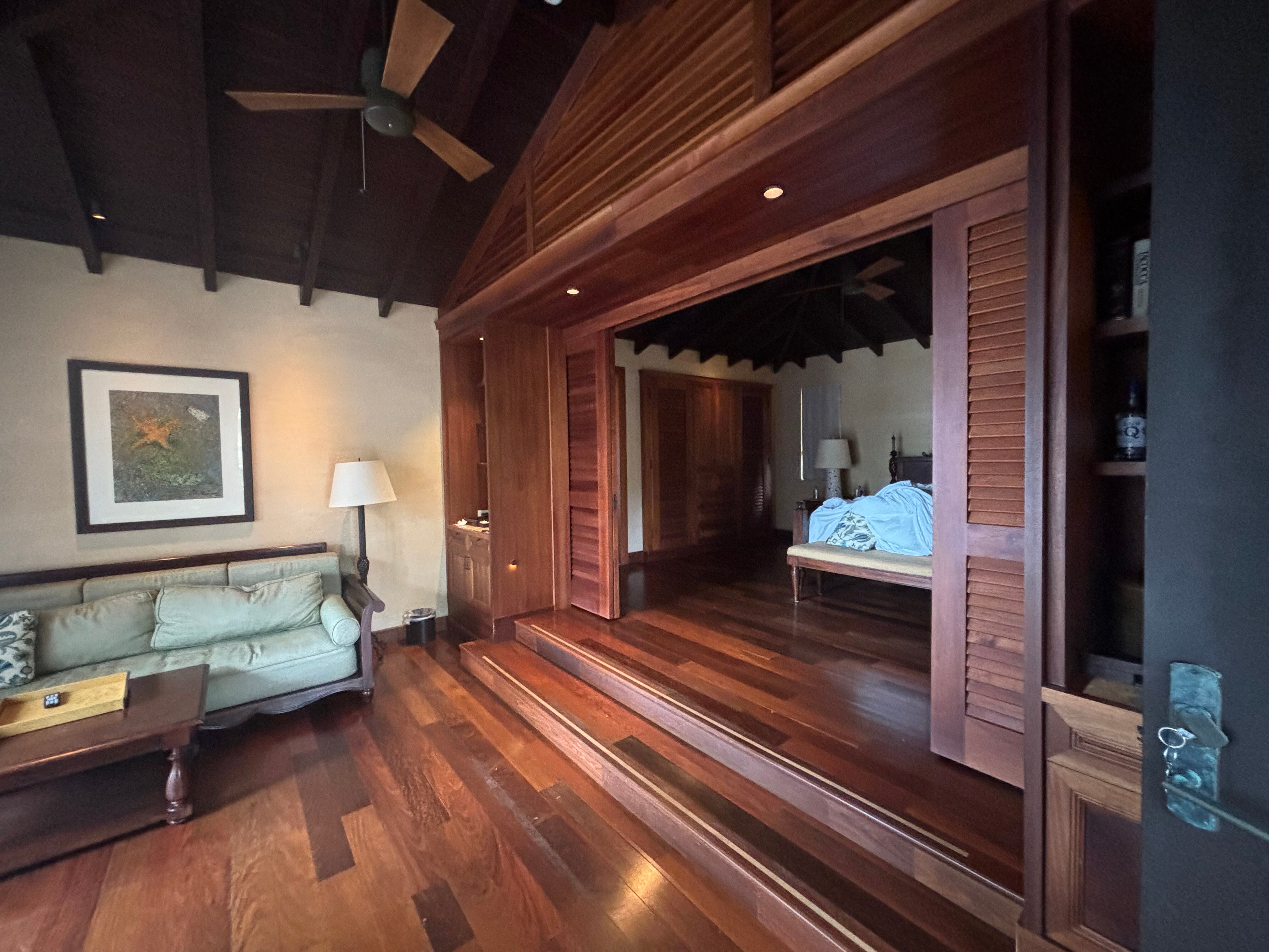 Royal Isabela-官方