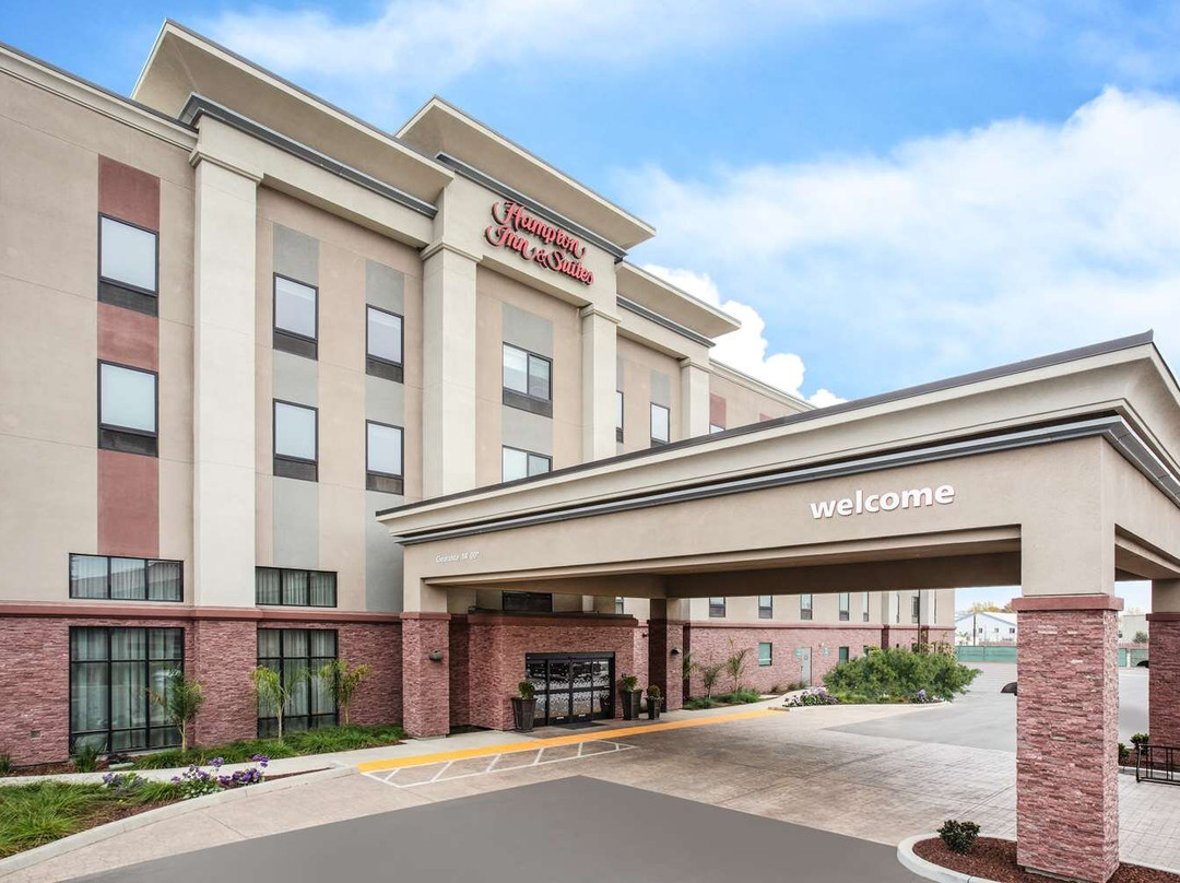 Hampton Inn & Suites Watsonville