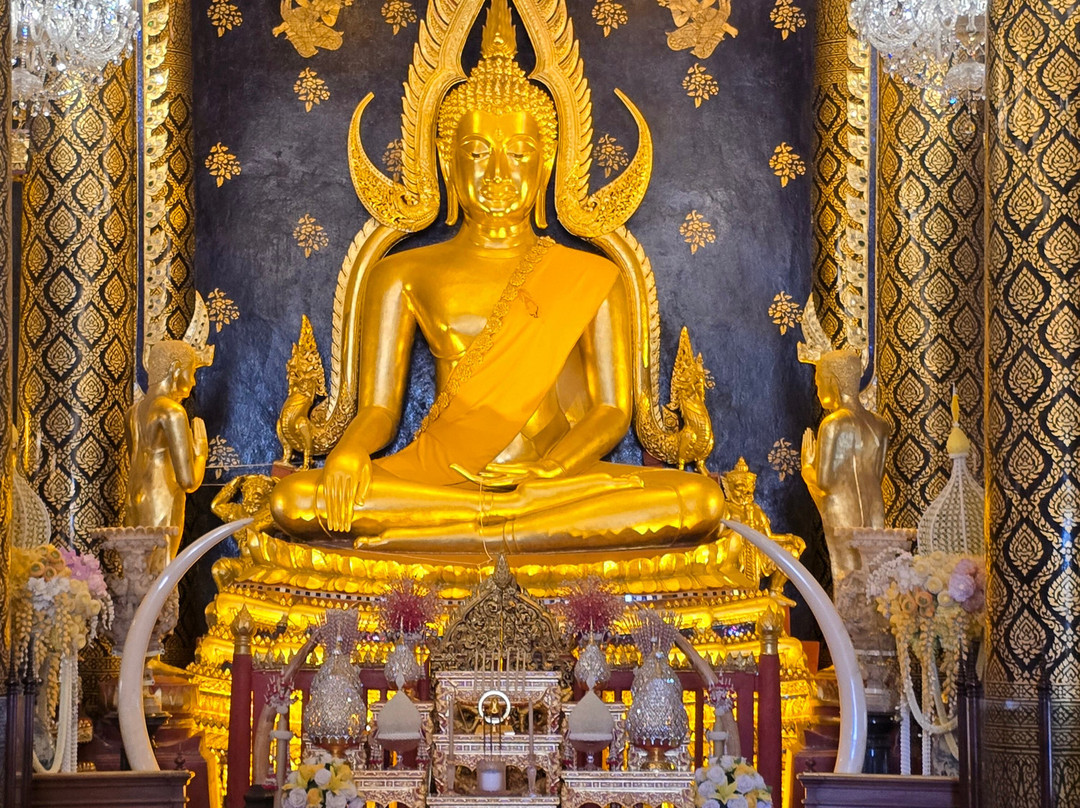 Phra Buddha Chinnarat景点图片