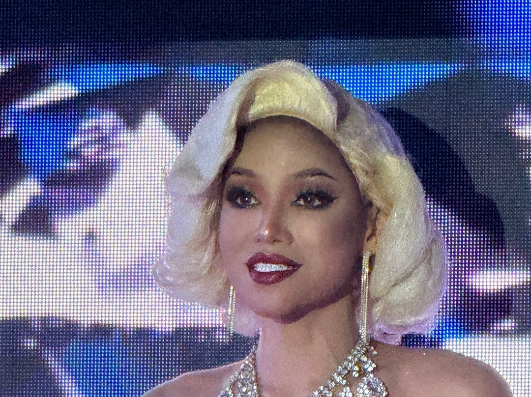 Divas Cabaret-查汶海滩必去景点