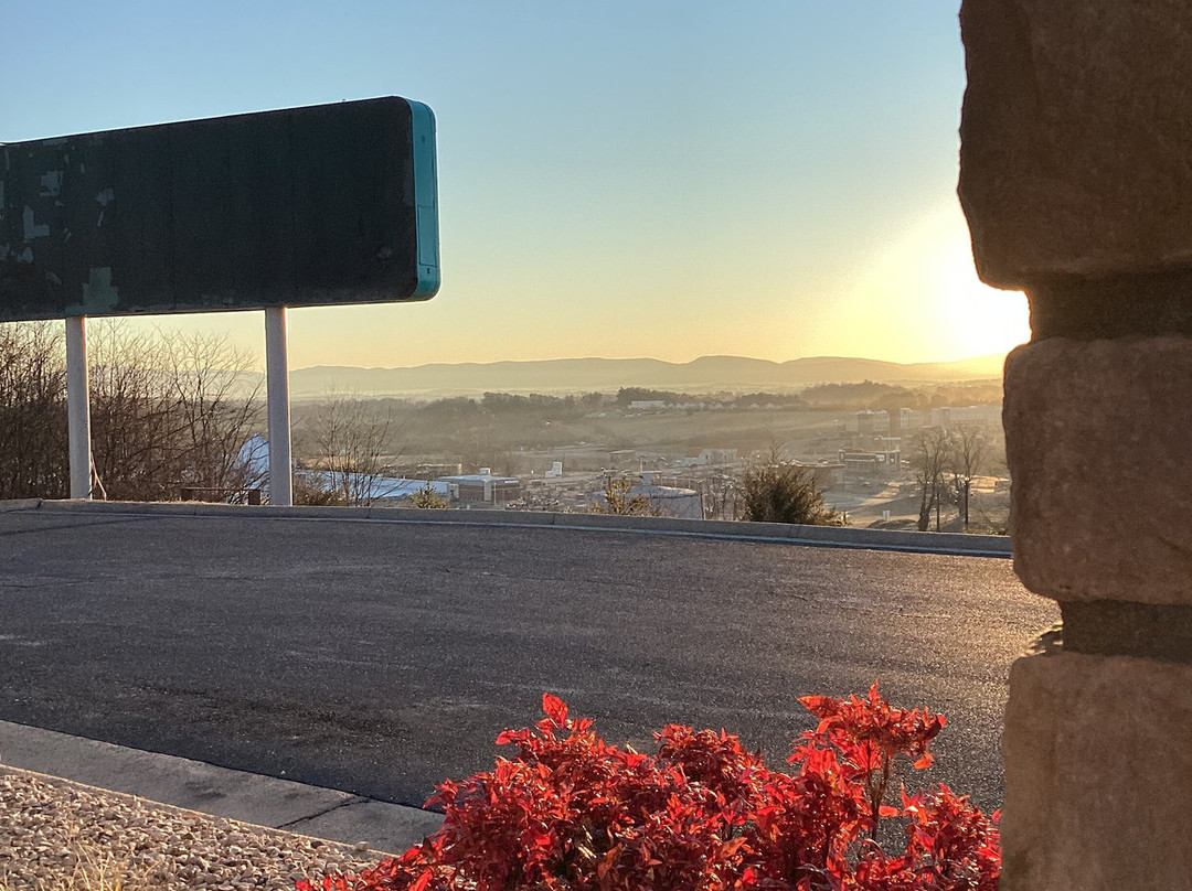 Clarion Pointe Staunton East主图