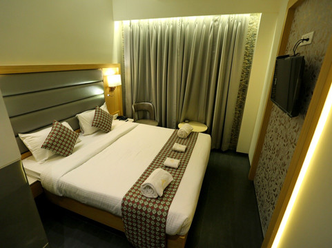 Majestic Suites Boutique Hotel