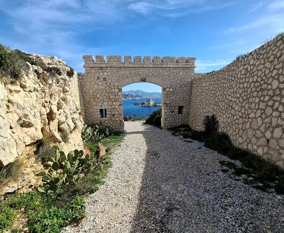 Île de frioul-马赛必去景点