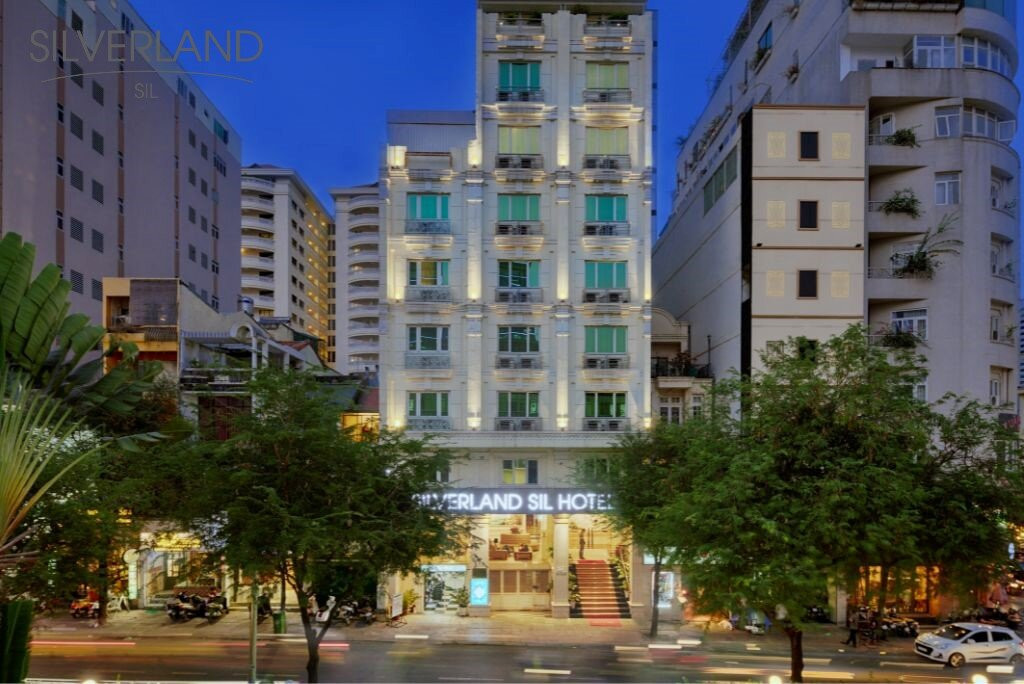 银地西尔酒店主图