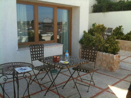 Terrazas a la plaza主图