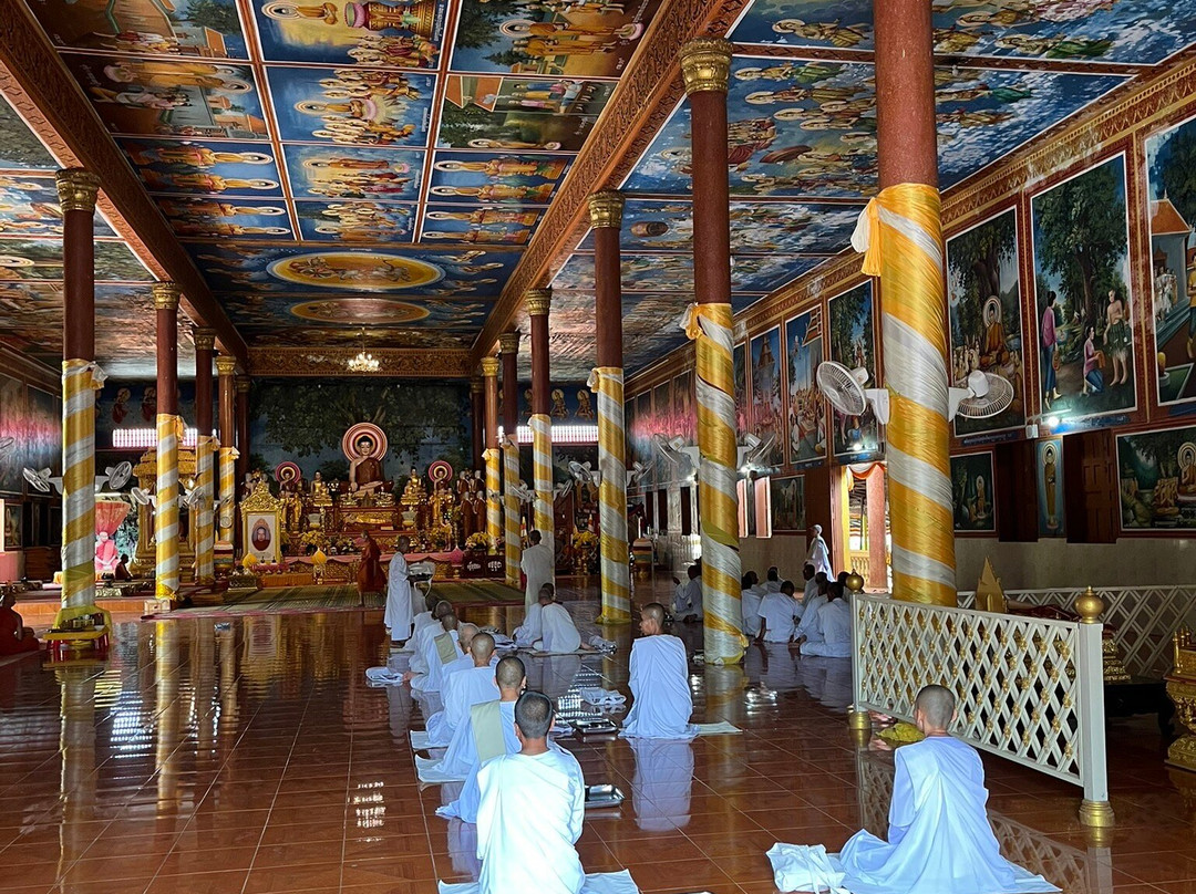 Vipassana Dhurak Buddhist Centre of Kingdom of Cambodia-乌栋必去景点
