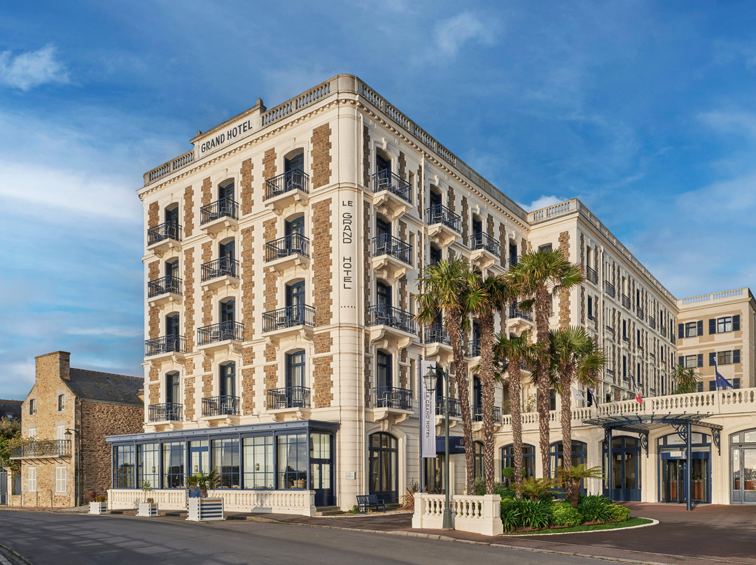 Hotel Barriere Le Grand Hotel主图