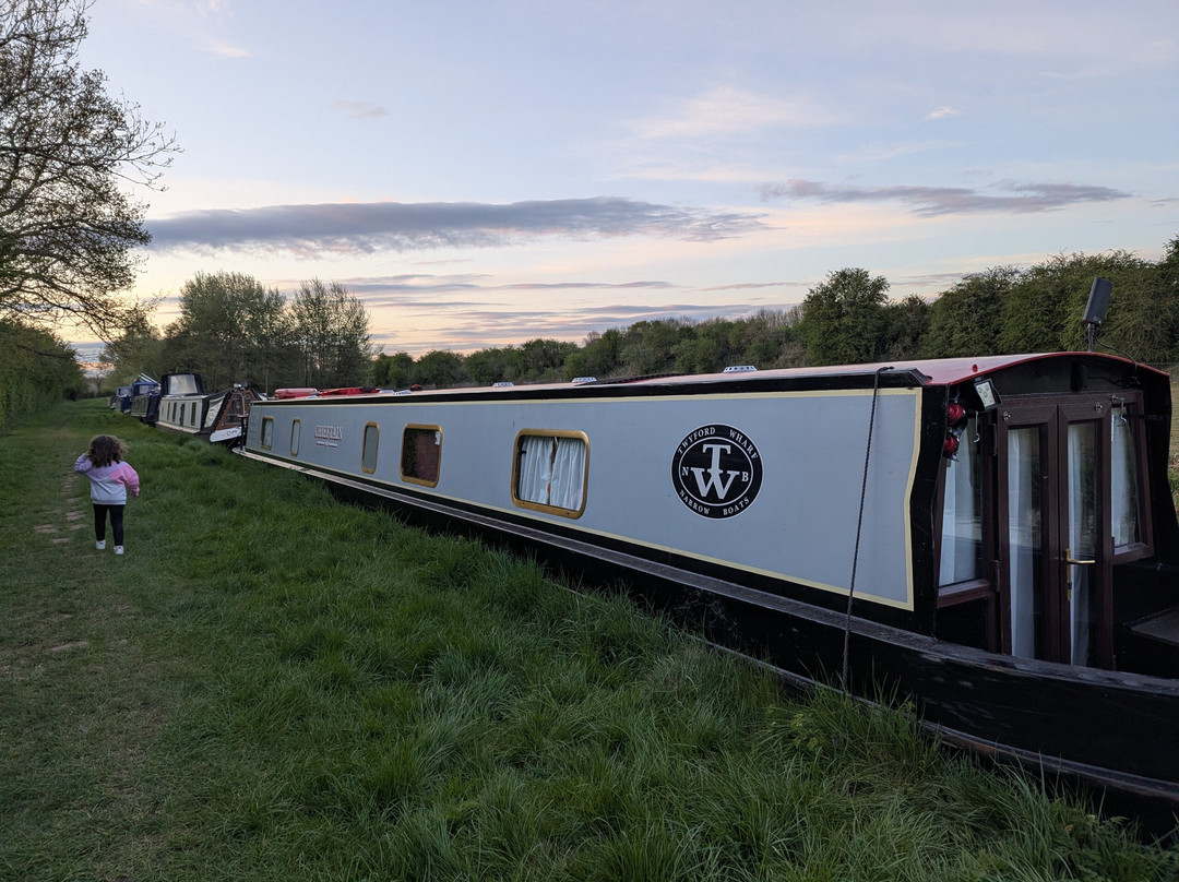 Twyford Wharf Narrow Boats景点图片