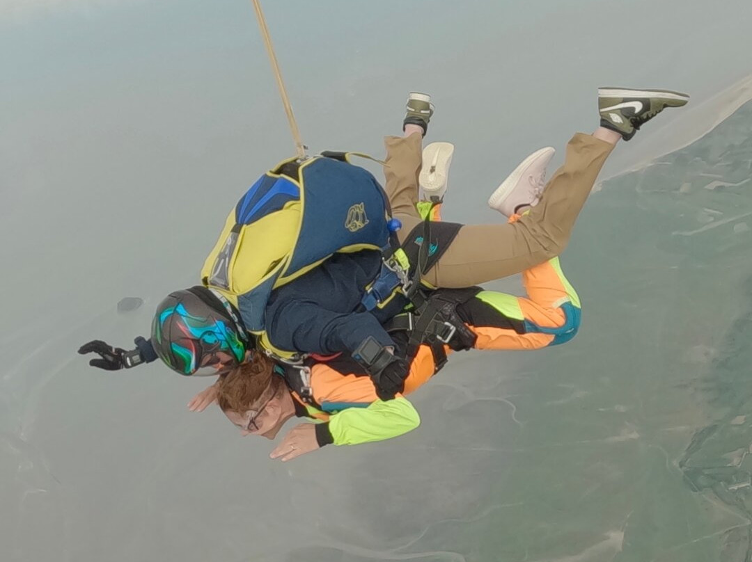 Abeille Parachutisme景点图片