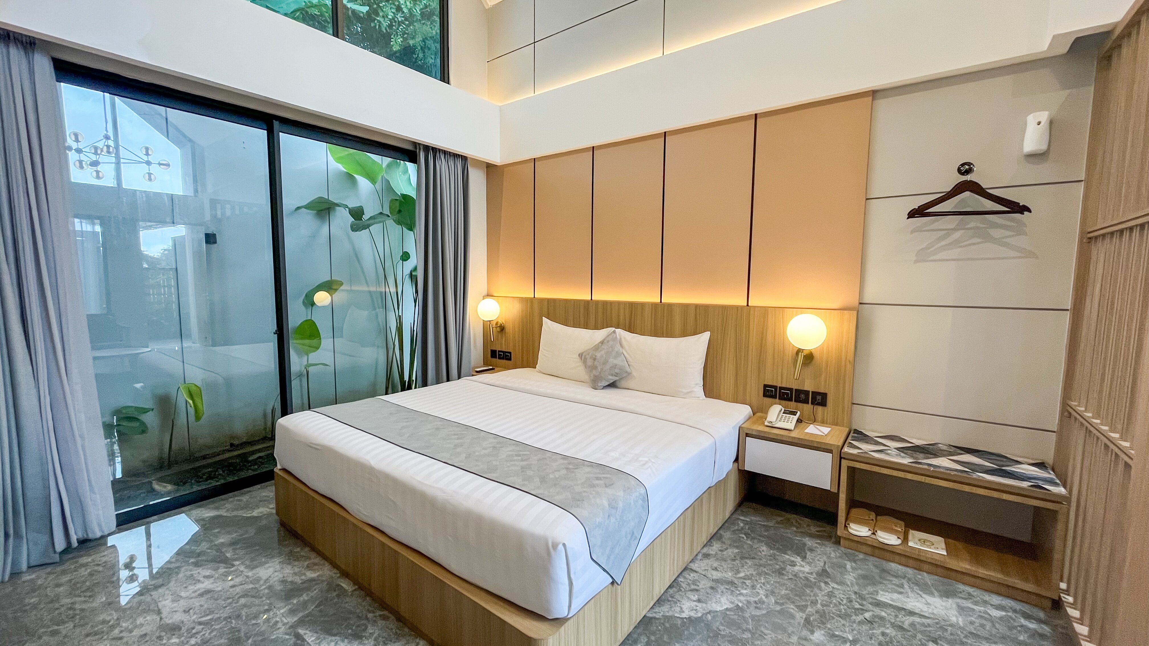 Facade Hotel Tawangmangu-客卧