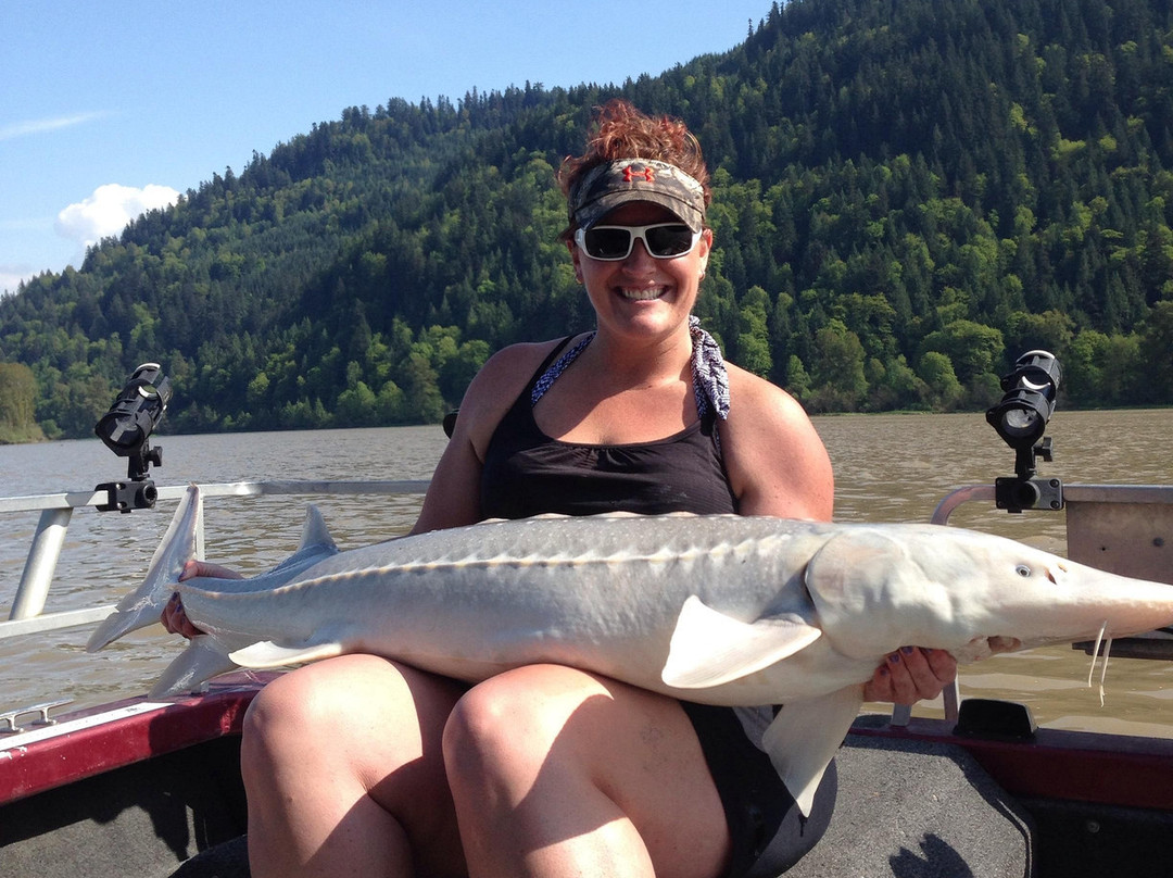 Clear Creek Fishing Adventures-北温哥华必去景点