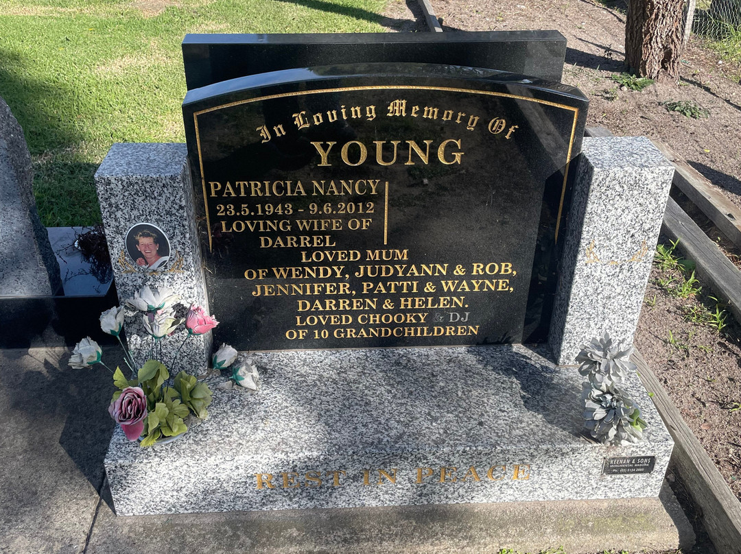 Lakes Entrance Cemetery-莱克斯恩特伦斯必去景点