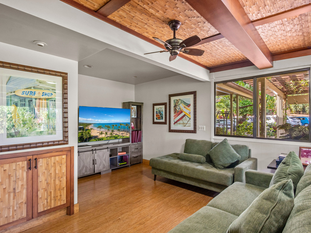 纳普里海滩毛伊酒店主图