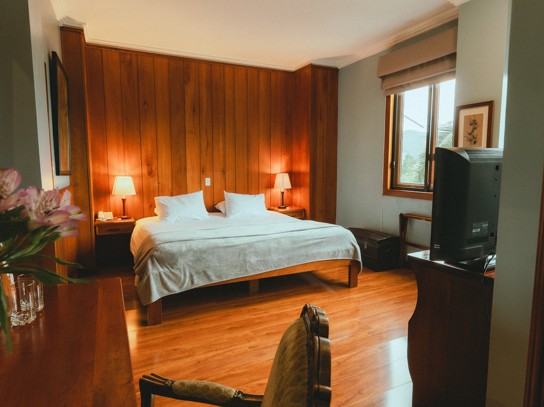 维多利亚酒店主图