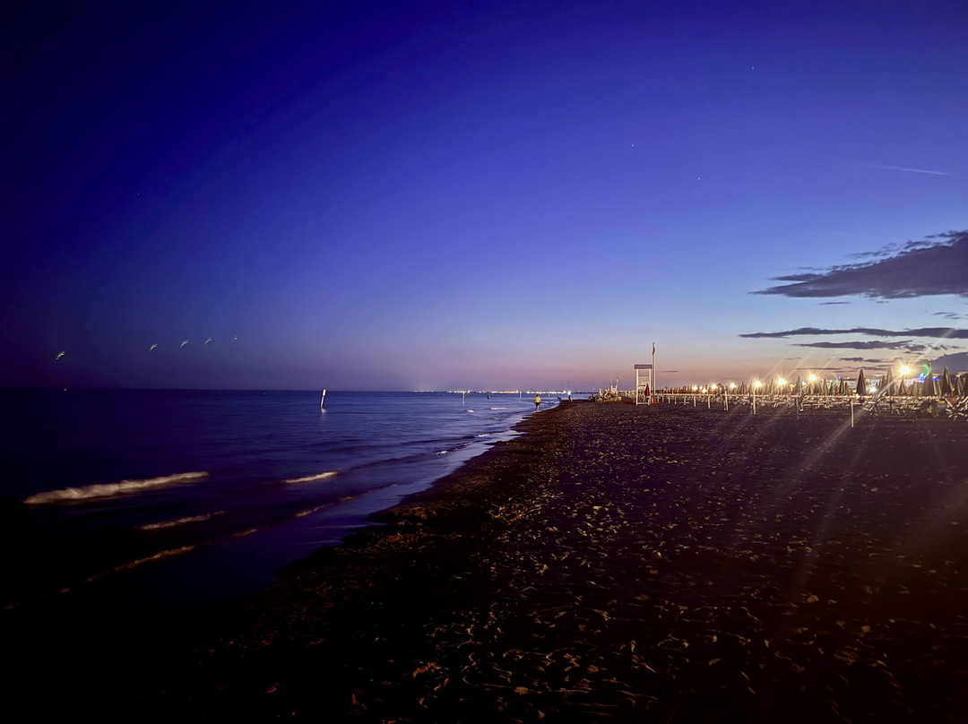 拉塞雷纳酒店主图