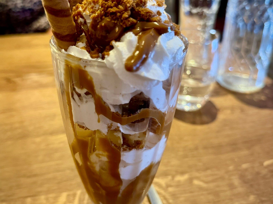 The Britannia Inn & Waves Restaurant主图