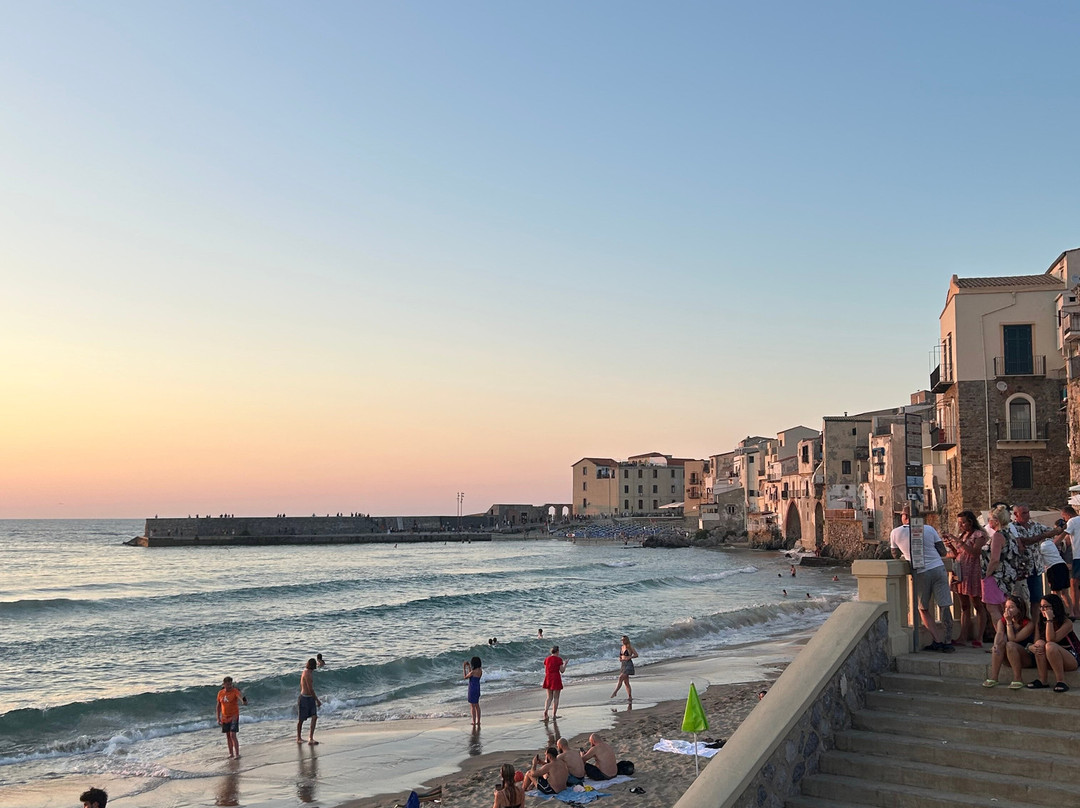 Cefalù Beach-切法卢必去景点