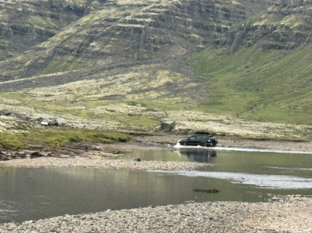 Valley of waterfall-Djupivogur必去景点