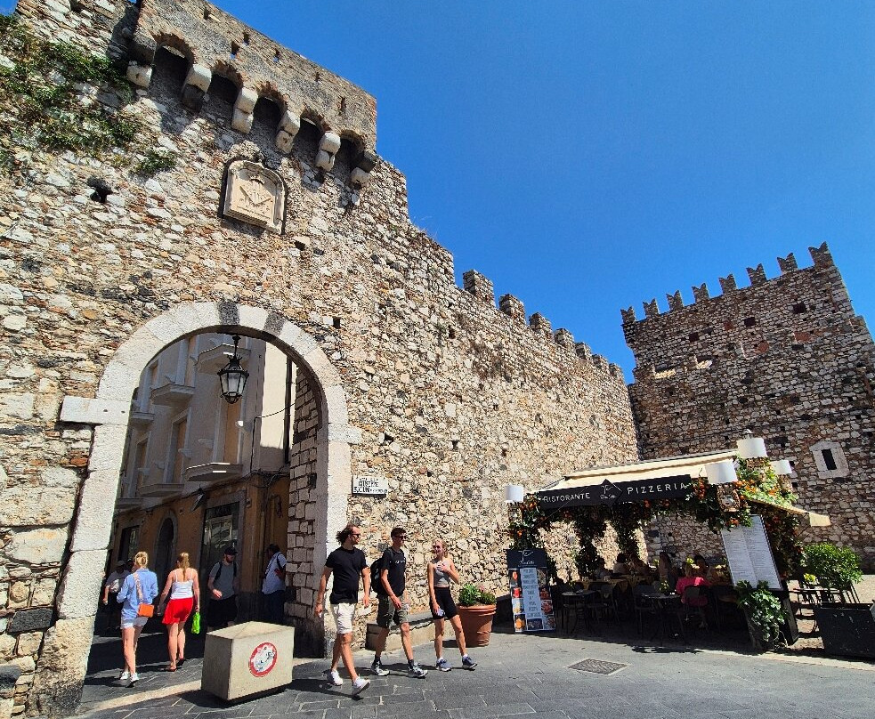 Porta Catania di Taormina-陶尔米纳必去景点
