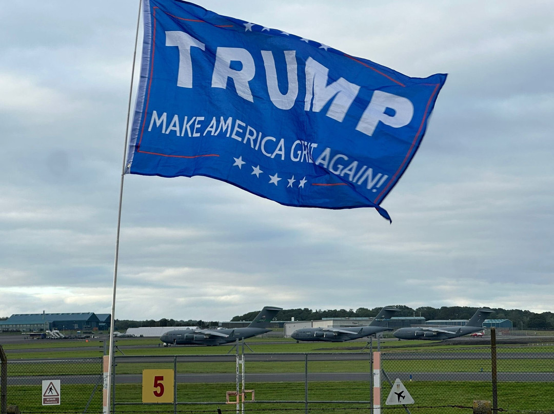 Prestwick Airport Spotter's Mound