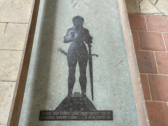 Church of St Peter and St Paul's-吉尔福德必去景点