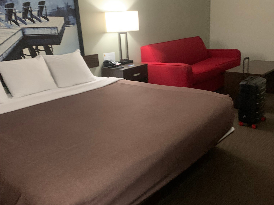 Super 8 by Wyndham Red Lake ON主图