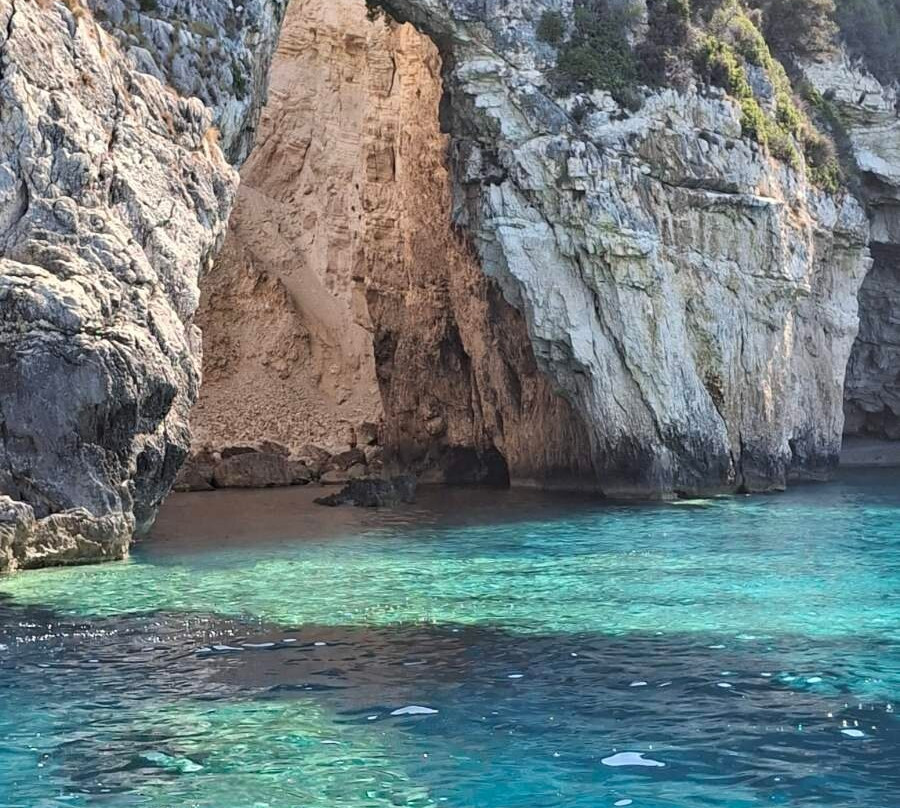 Trident SpeedBoat Cruises-Kavos必去景点