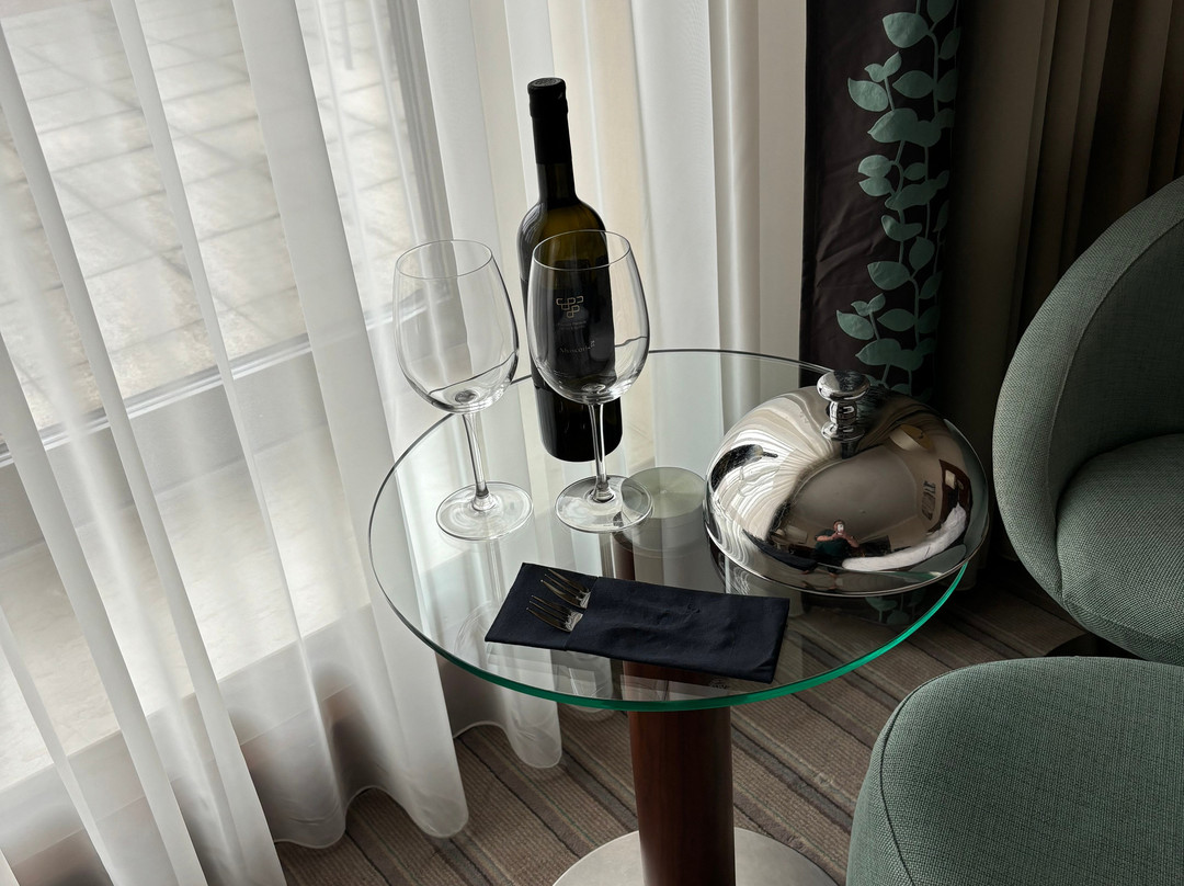 热舒夫希尔顿酒店主图