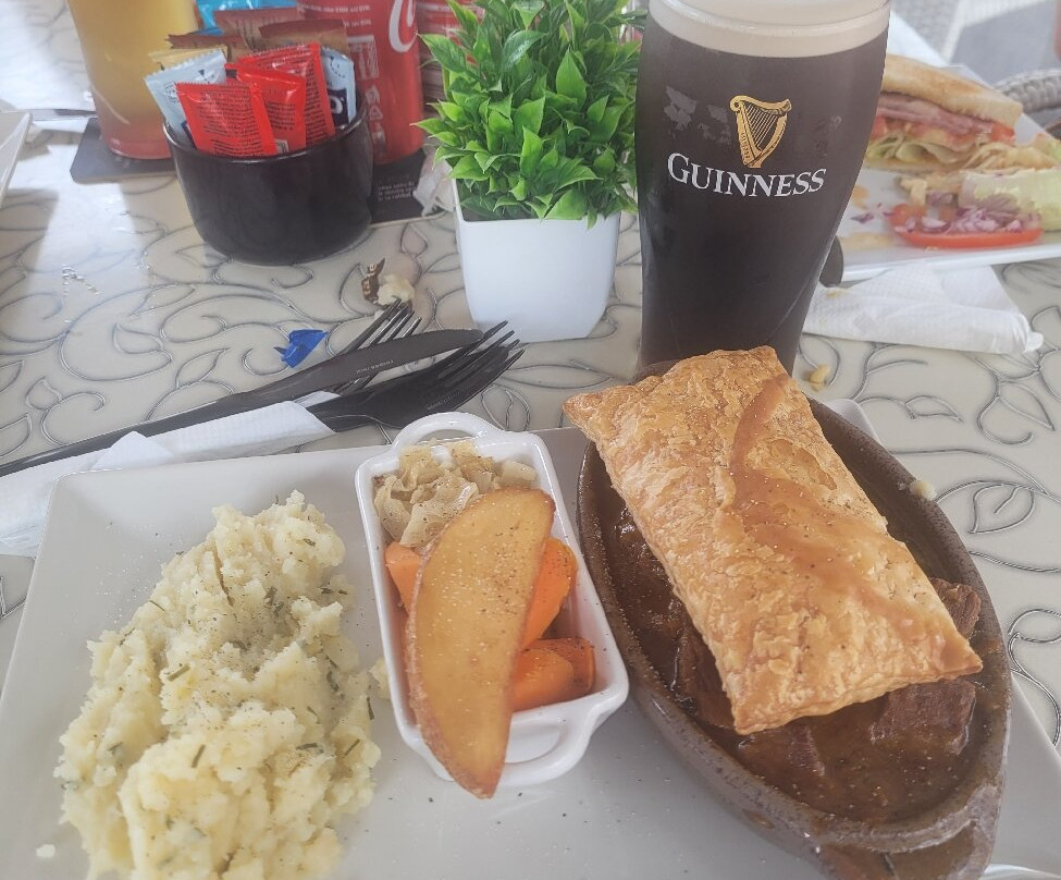 Flahertys Irish Bar