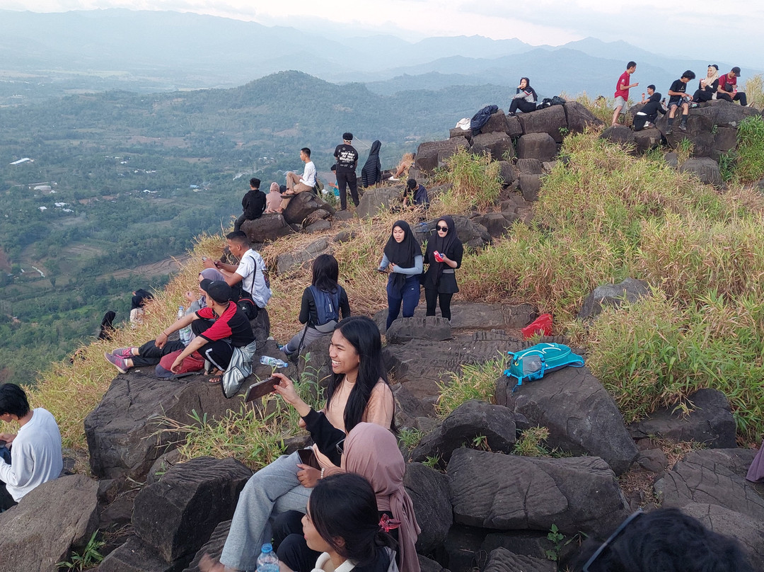 Trekking MT. Bulusaukang Near Makassar-Benteng Gajah必去景点
