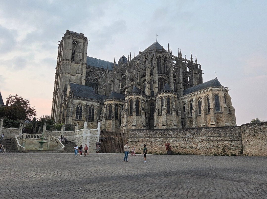 La Nuit des Chimeres-勒芒必去景点