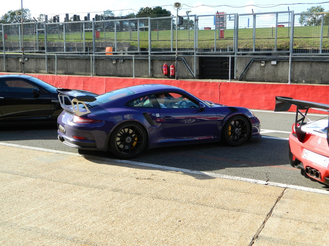 Everyman Driving Experiences-Cranleigh必去景点