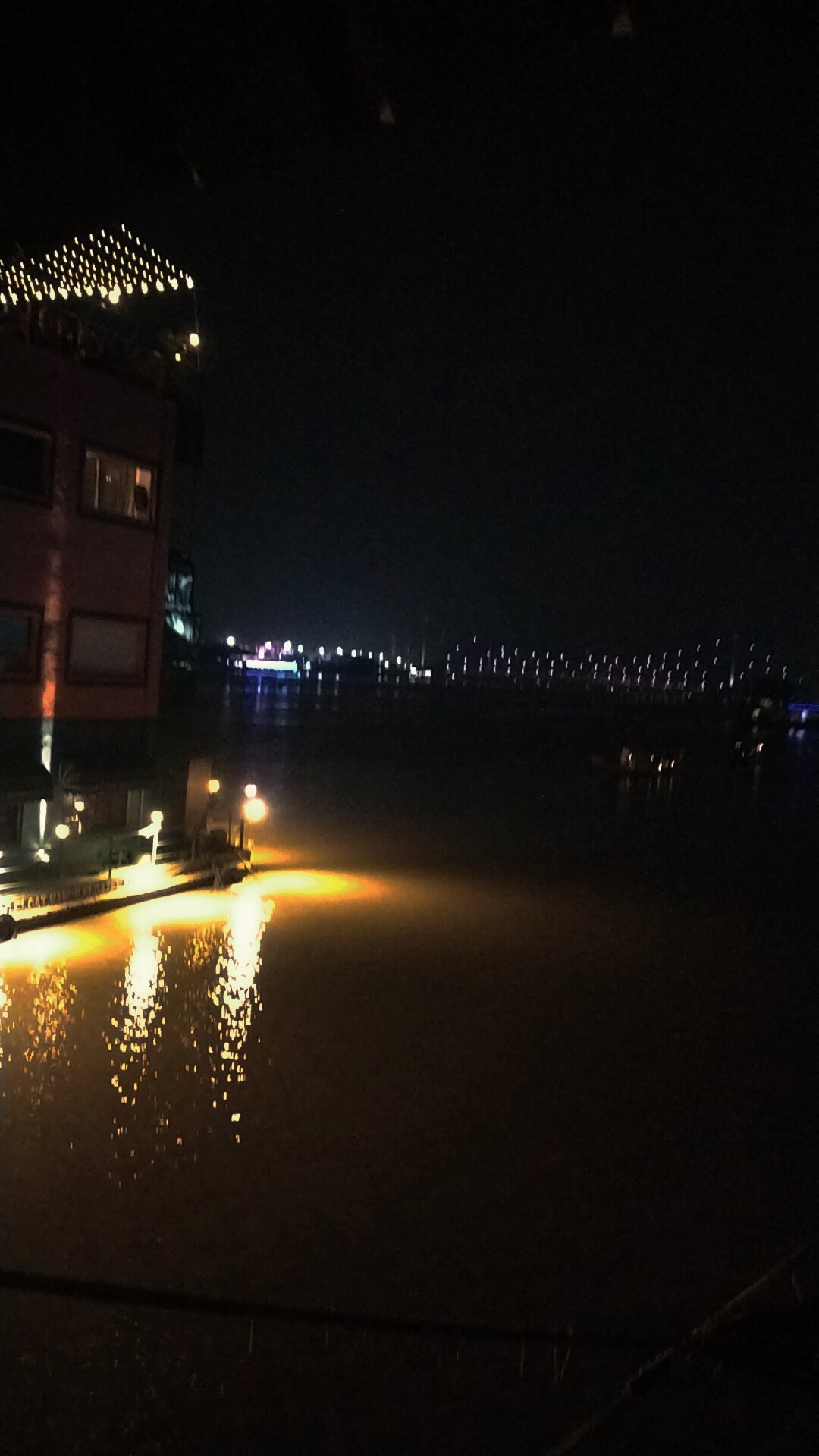 Polo Floatel Kolkata-浴室