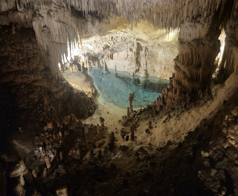 Cuevas Dels Hams-克里斯托港必去景点