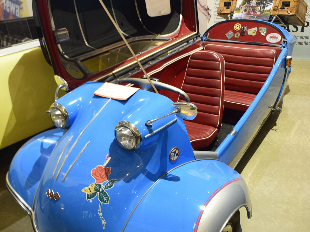 Zylinderhaus Nostalgie & Oldtimer Museum-贝恩卡斯特尔－屈斯必去景点