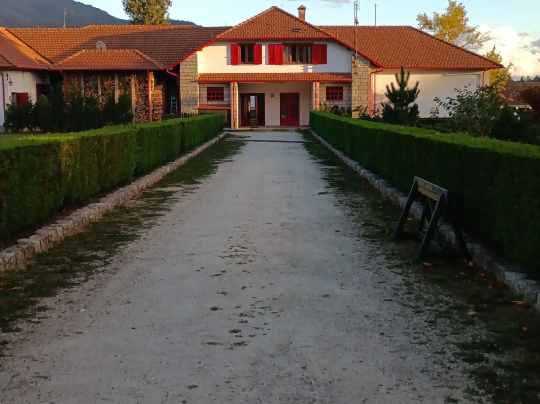 Parco Di Villa Vittoria-Mongiana必去景点