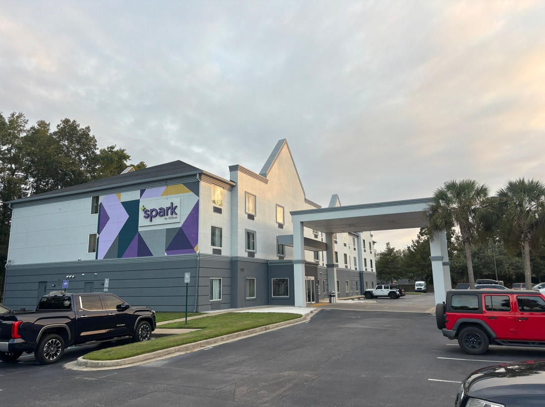 Spark By Hilton Savannah South I-95主图