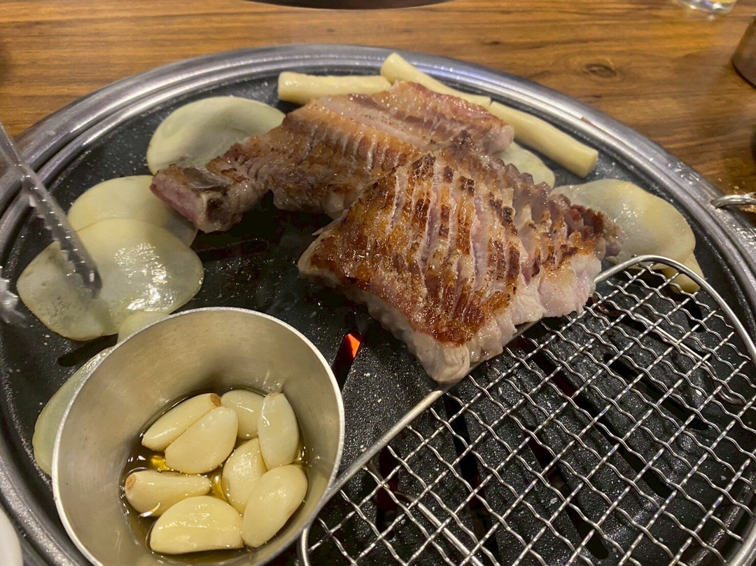 Seokjeong Galbi Dongrae Restaurant