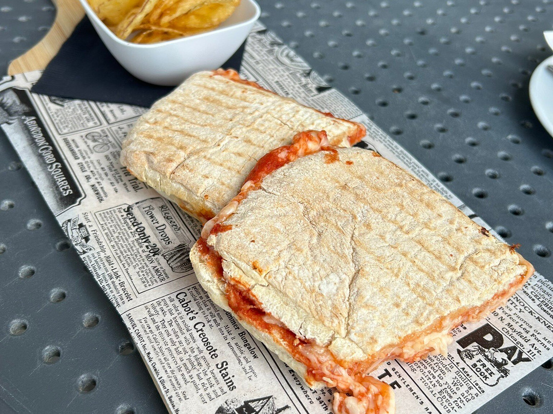 Bubbles Dive Centre-Marsalforn必去景点