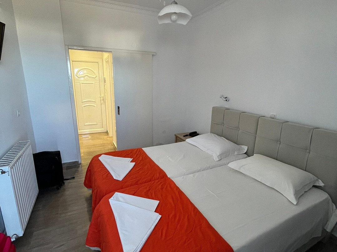 洛多斯酒店主图